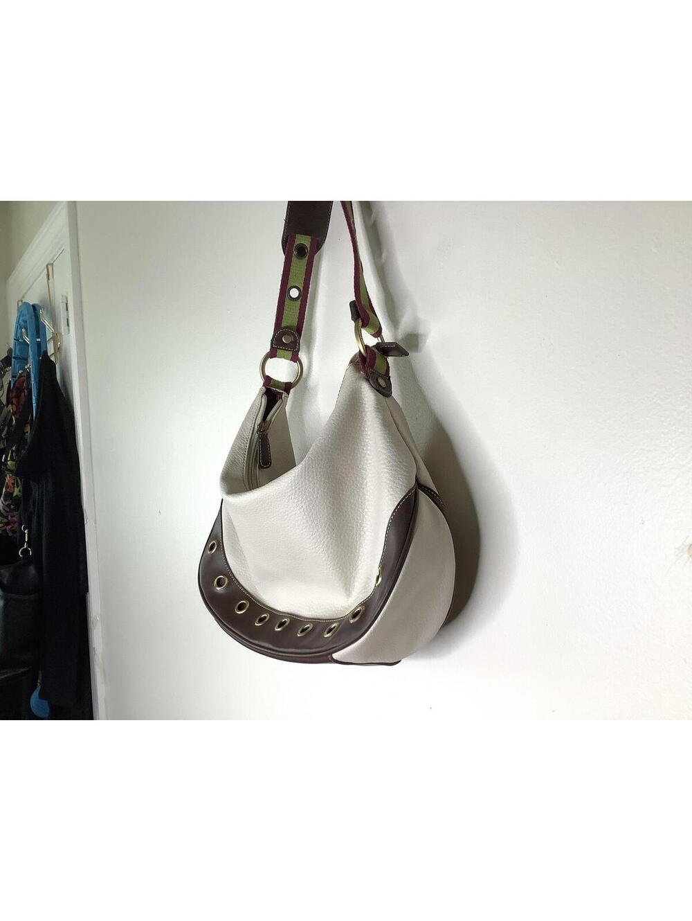 < Vintage 90’s Tommy Hilfiger White/Brown Grommet Detail Shoulder > - Picture 4 of 6
